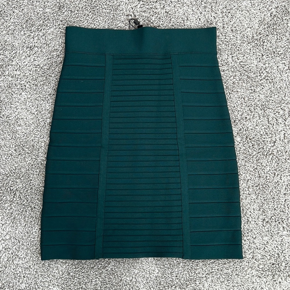 NWT BCBG MaxAzria Leger Green Fern Paneled Pencil Mini Bodycon Skirt Small